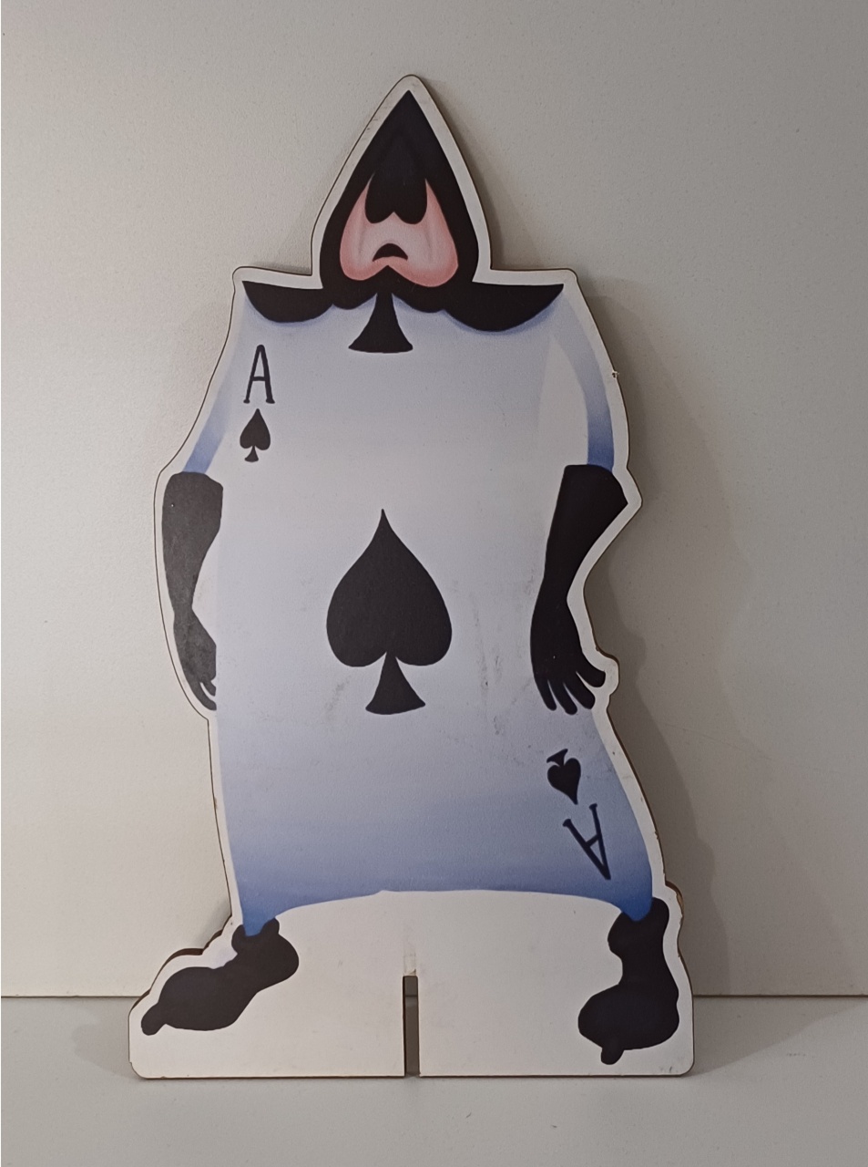 Display de Mesa Simples Soldado Cartas Alice Pais das Maravilhas 1 - Mariah locação