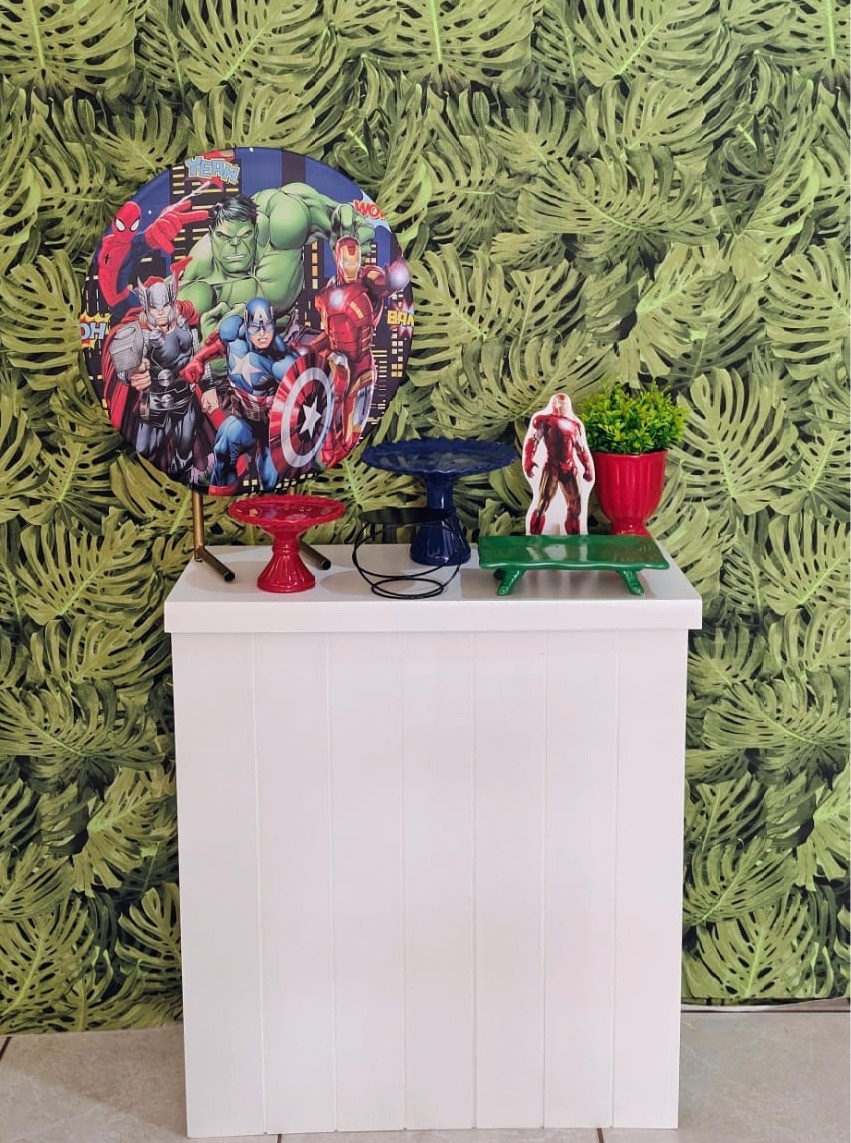 Kit Composição de Mesa Heróis  - Mariah locação