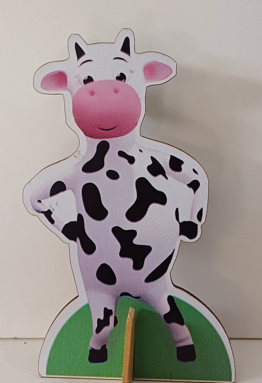 Displays de Mesa Vaca Fazendinha Zenon - Mariah locação