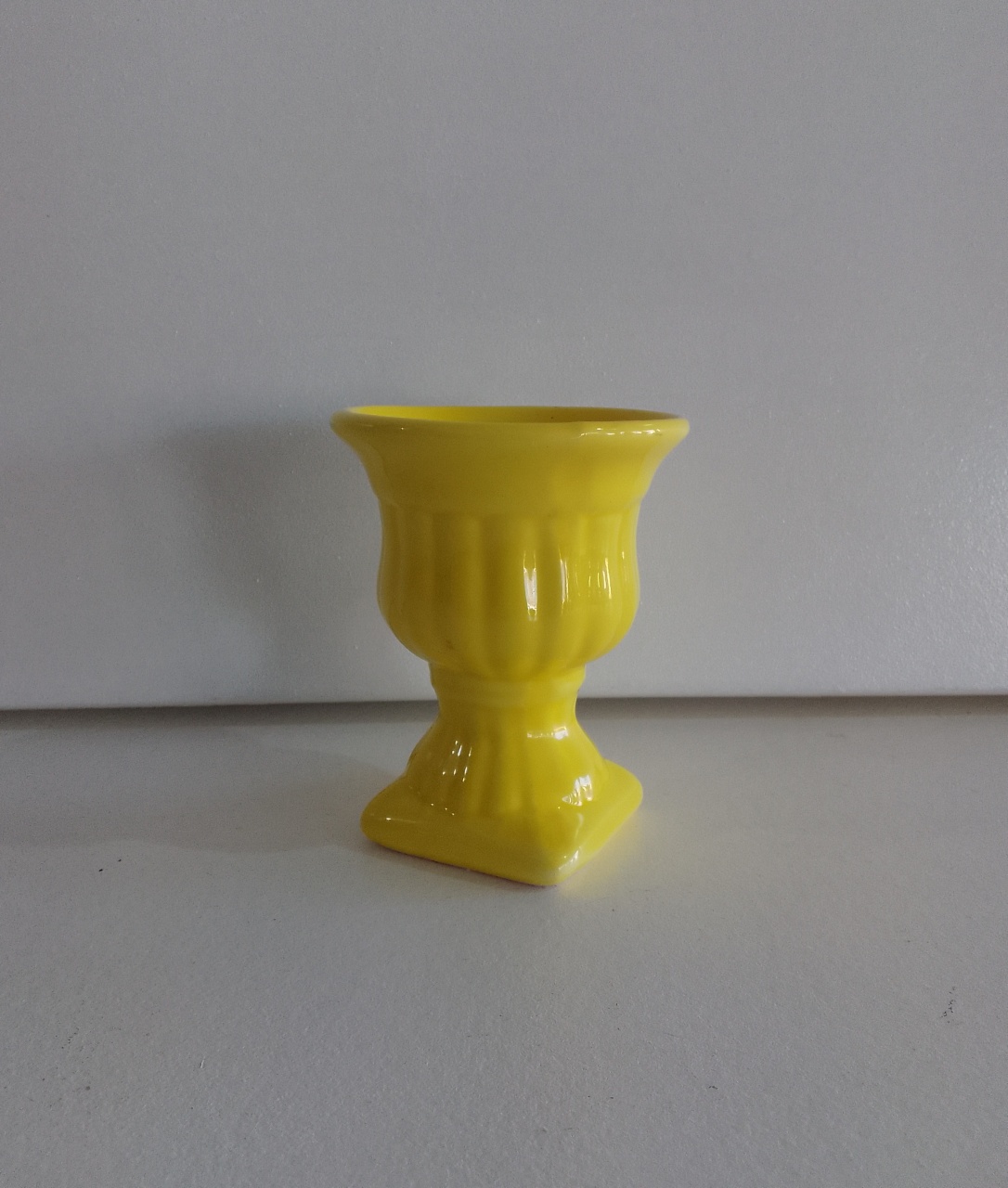 Vaso Mini Amarelo Pp  - Mariah locação