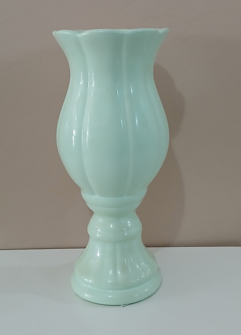 Vaso Tulipa Verde Claro  - Mariah locação