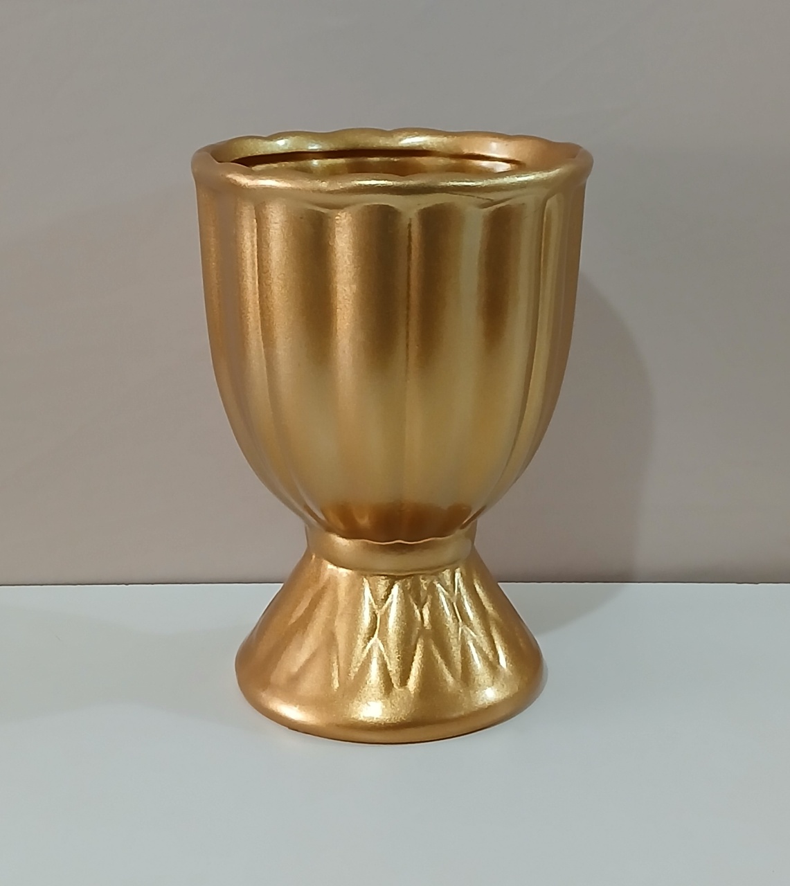 Vaso Dourado M - Mariah locação