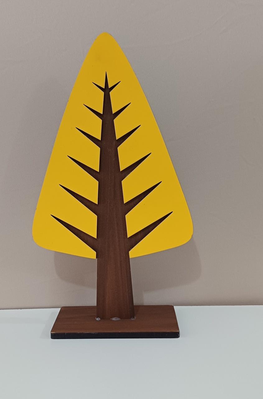 Display de Mesa 3D Pinheiro Amarelo  - Mariah locação