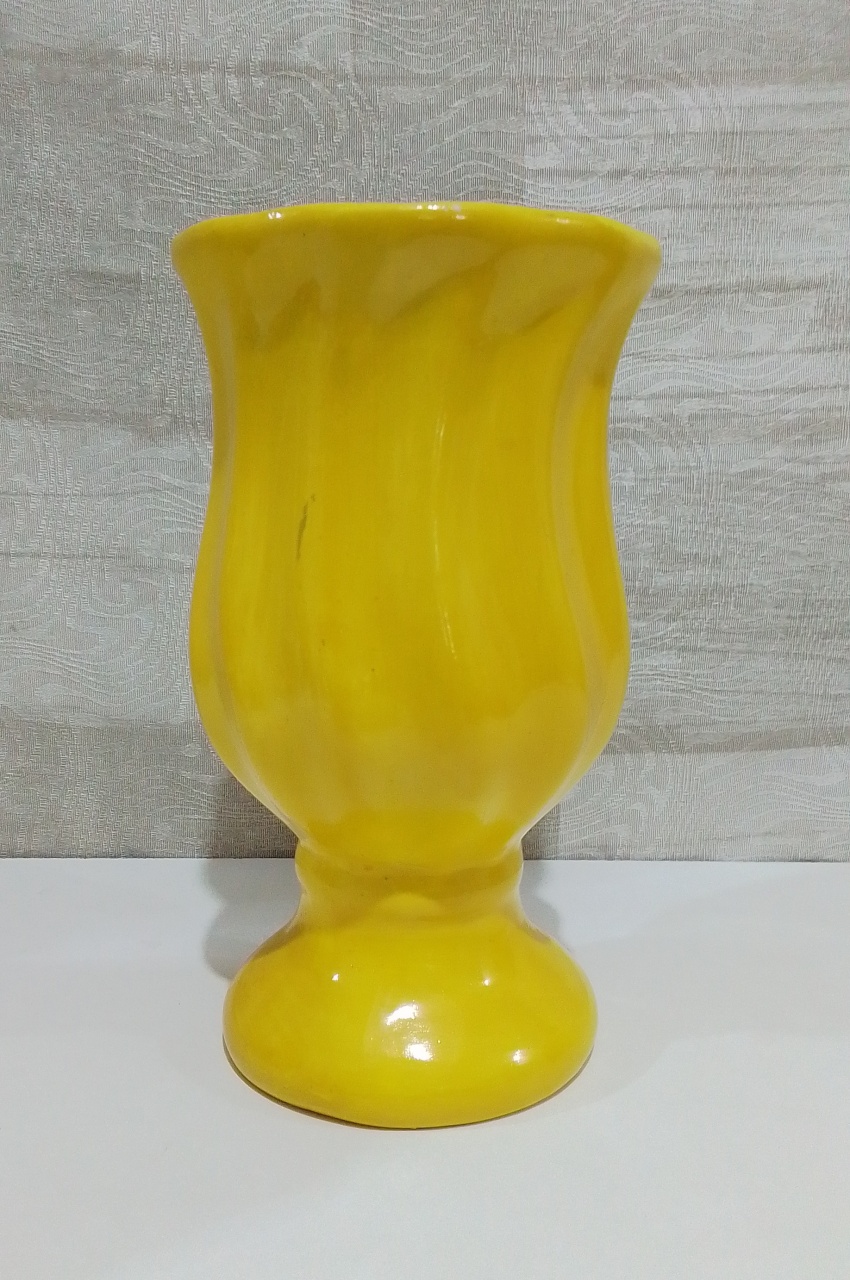 Vaso Amarelo Pequeno  - Mariah locação
