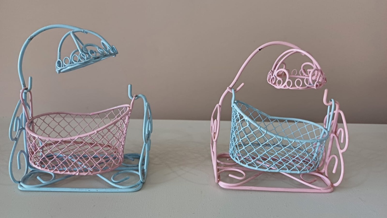 Mini Berço Decorativo - Mariah locação