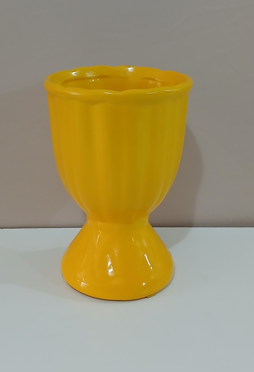 Vaso Amarelo P - Mariah locação
