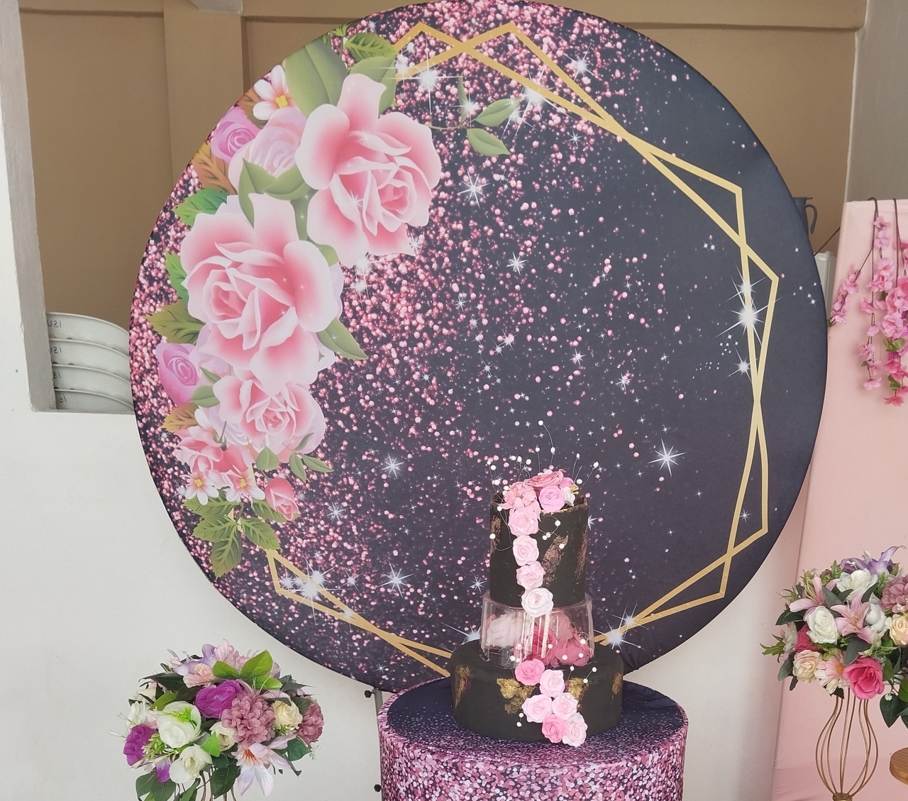 Painel Floral Luxo Com Estrutura - ANDREIA design festa e cenografia