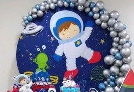 Painel Astronauta M - ANDREIA design festa e cenografia