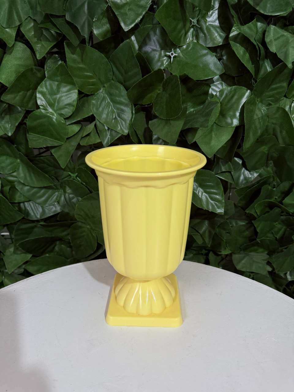 Vaso Plástico Amarelo Claro  - Renata Cavalcante Herreira Guerreiro