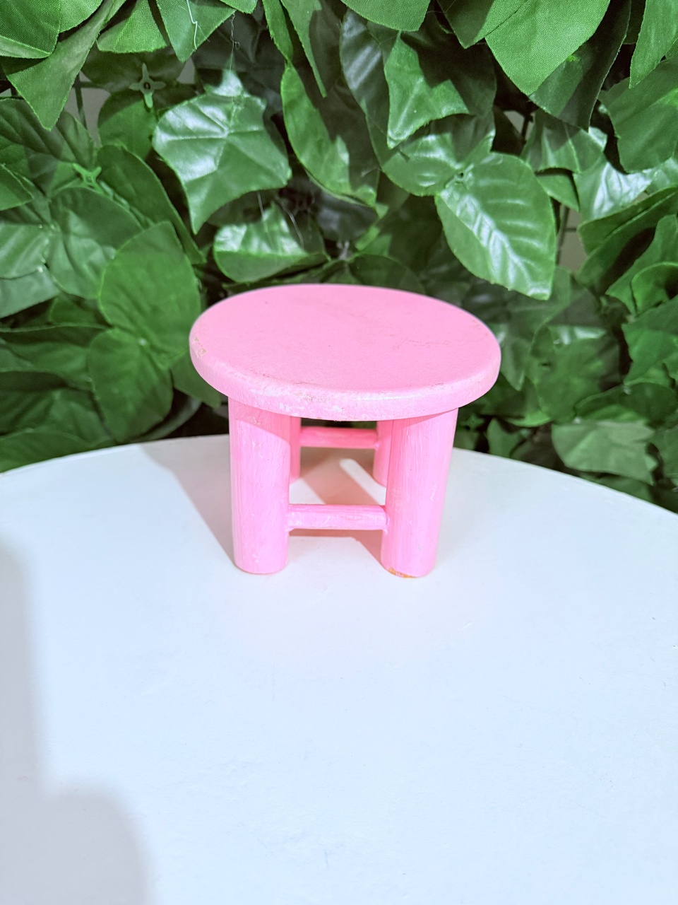Mini Banco Rosa Bebê  - Renata Cavalcante Herreira Guerreiro