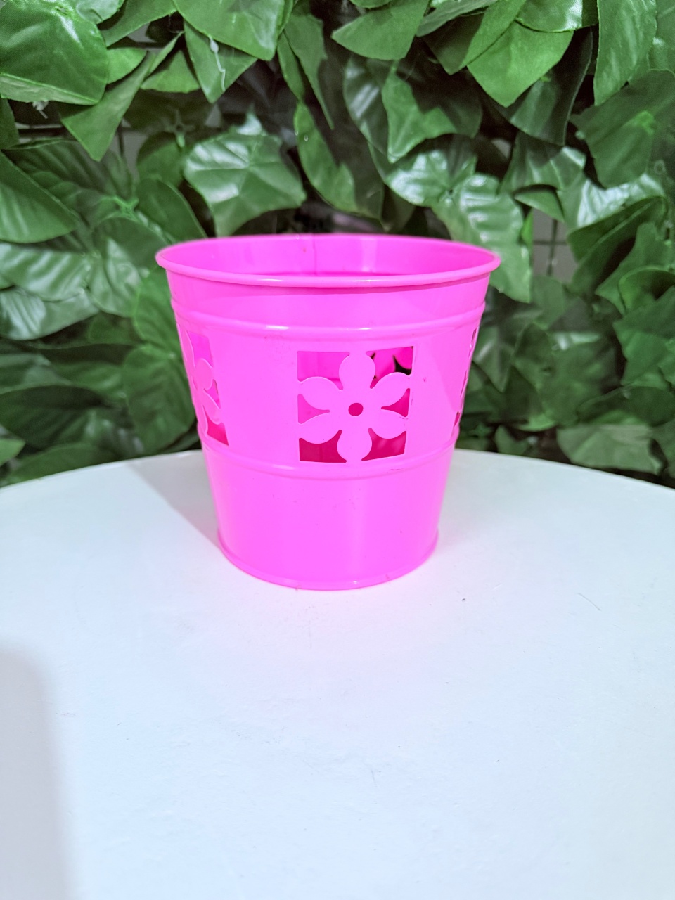Vaso de Alumínio Lata Vazado Rosa Claro  - Renata Cavalcante Herreira Guerreiro