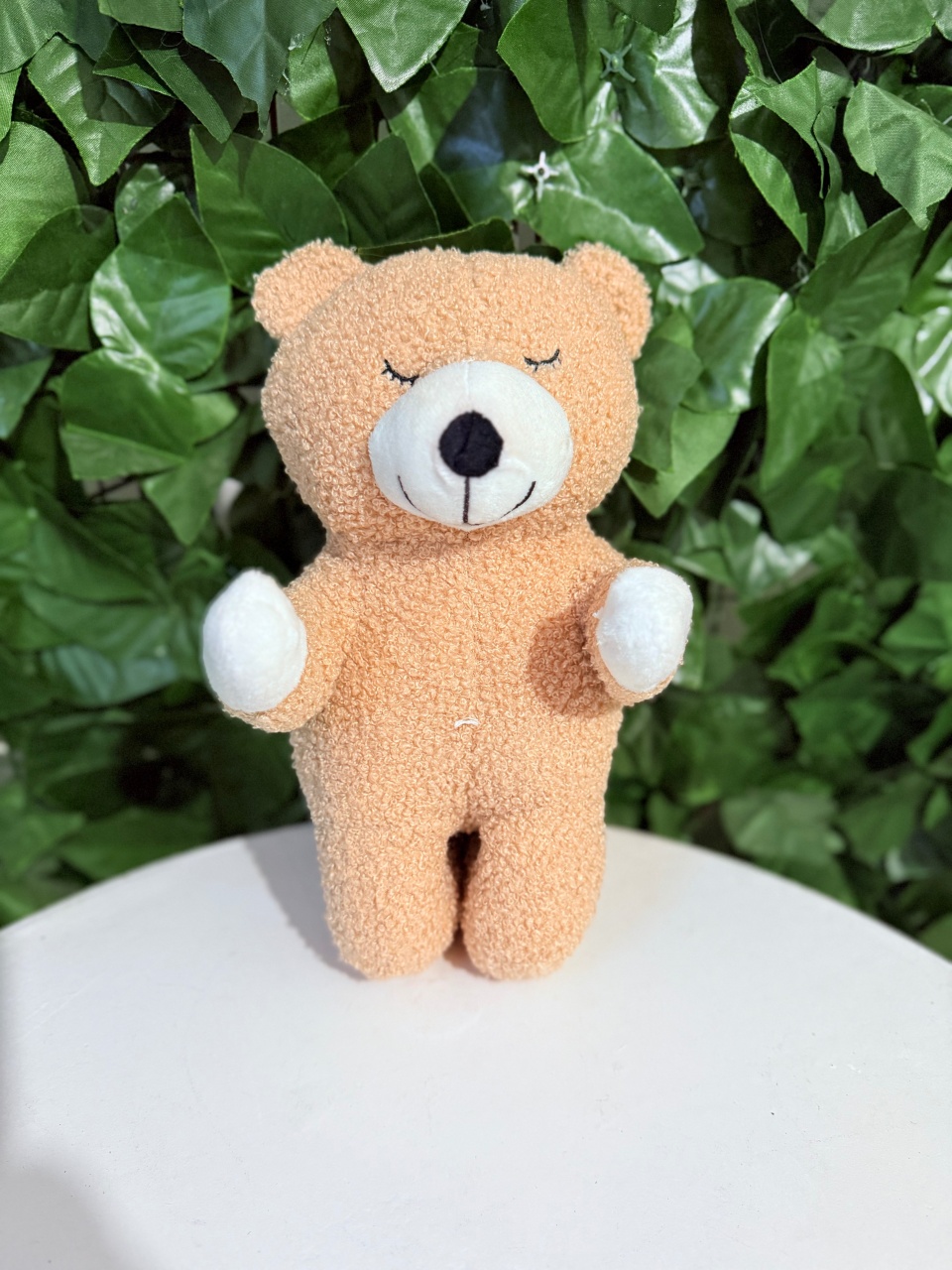 Urso de Joelhos de Mesa  - Renata Cavalcante Herreira Guerreiro