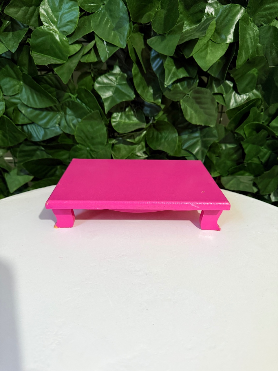Suporte Pé Colonial Rosa Forte - Renata Cavalcante Herreira Guerreiro