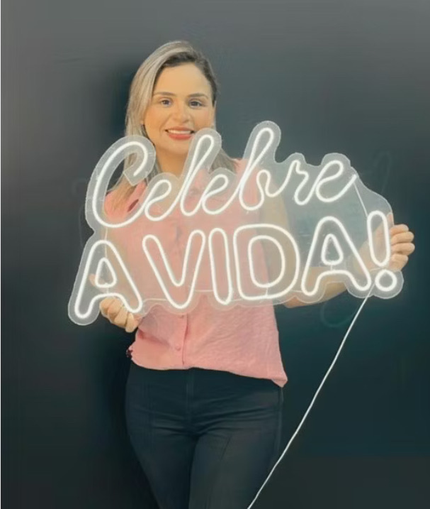 Led Celebre A Vida - Camila Caroline Magalhães Vieira