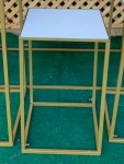 Mesa P de Ferro Quadrada Dourada - imagem 2