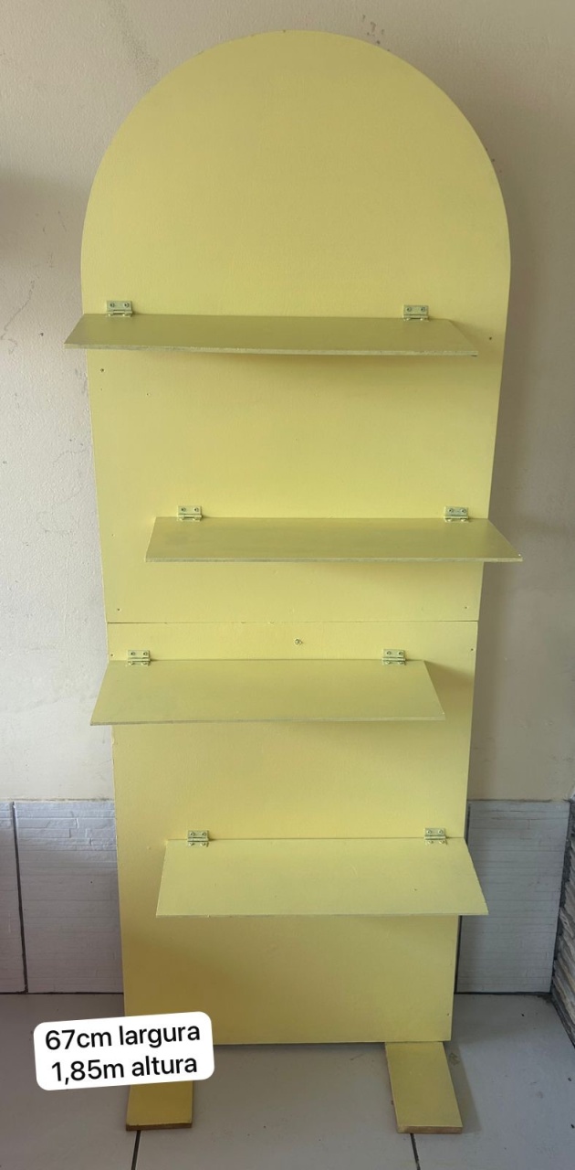 Painel Prateleira Amarelo Candy - Camila Caroline Magalhães Vieira