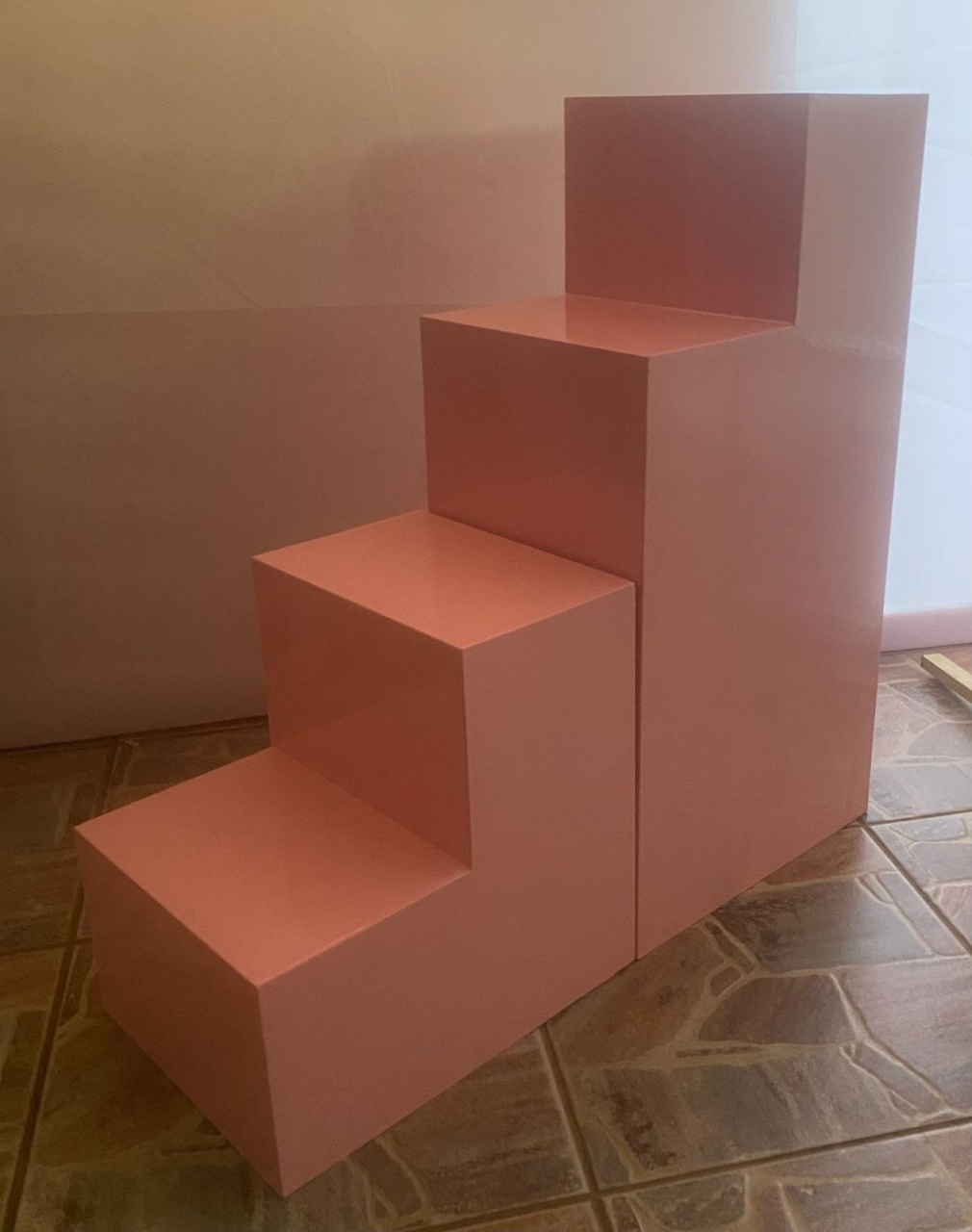 Mesa Escada Rosa - Camila Caroline Magalhães Vieira