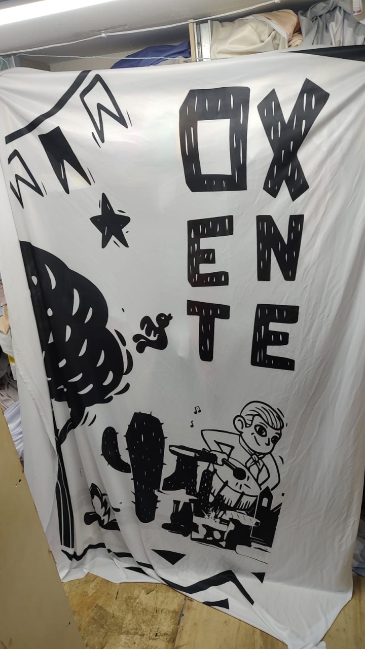 Painel Lateral Oxente 2X1M - Camila Caroline Magalhães Vieira