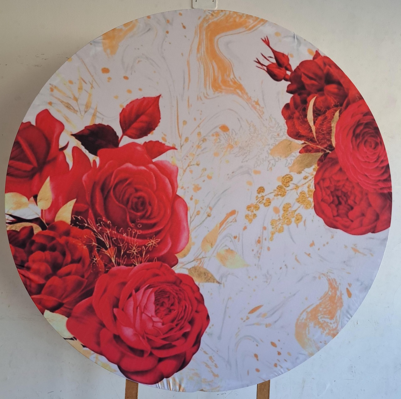 Capa Painel Redondo Rosas Vermelhas - MV festa