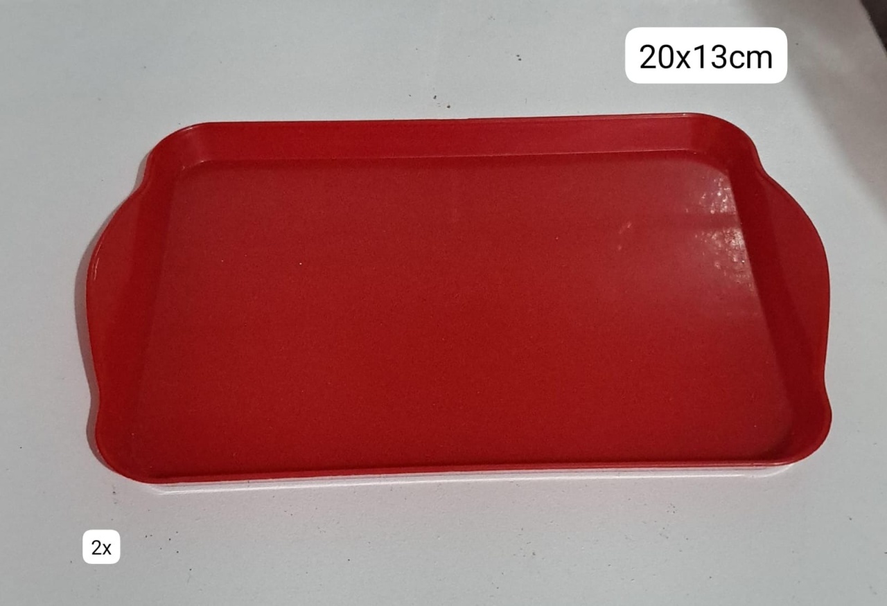 Bandeja Retangular Vermelha P de 20X13Cm - MV festa