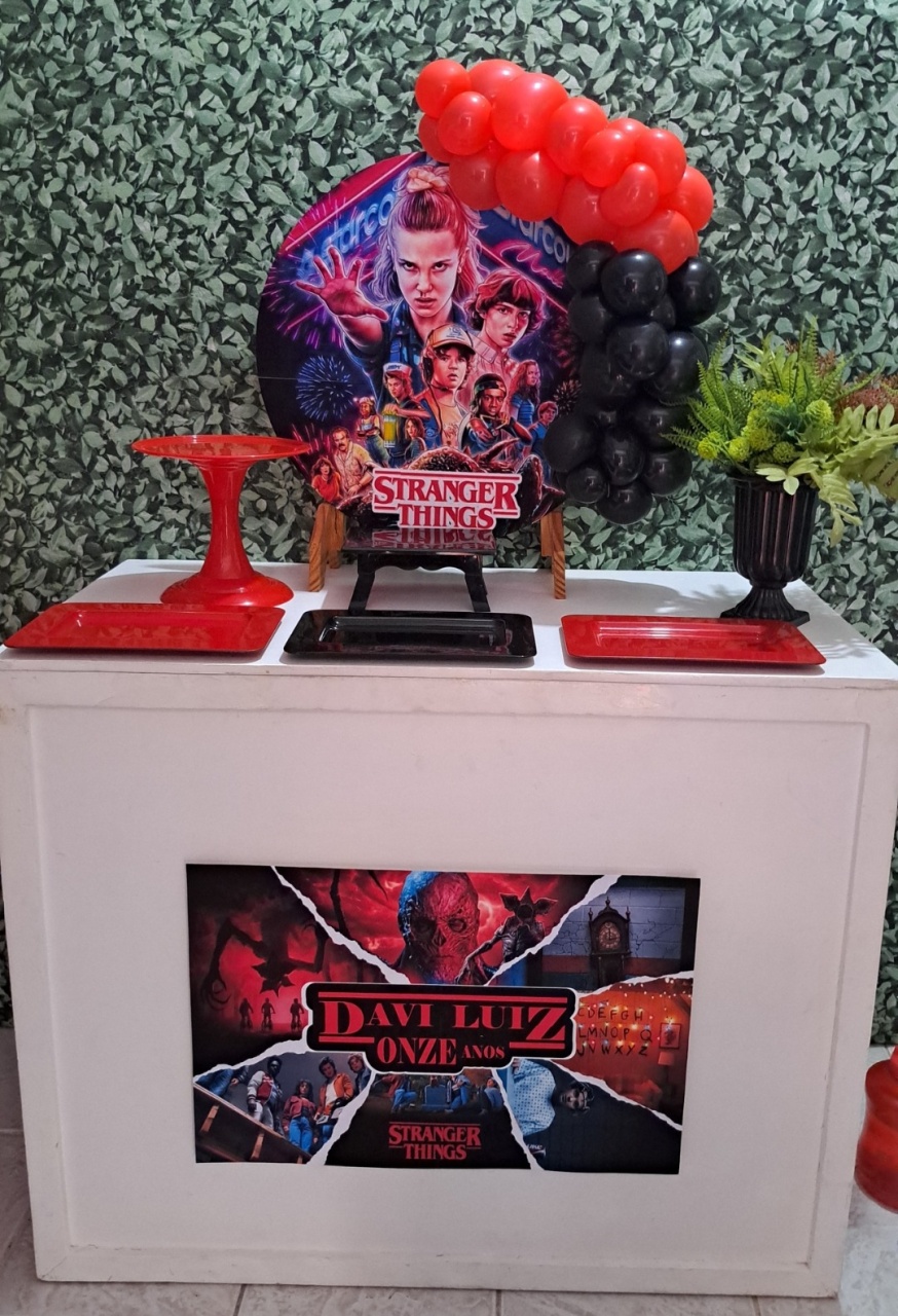 Kit Pocket Stranger Things  - MV festa