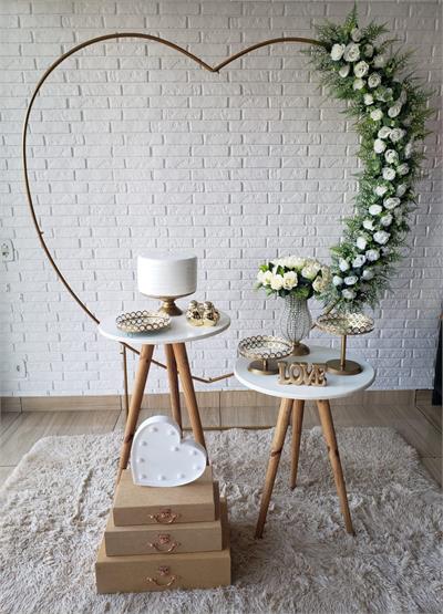 Kit Casamento/Noivado Coração  E Mesa Pé Palito - DecorFest