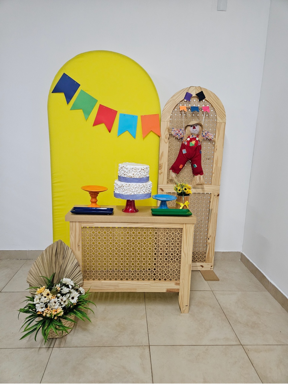 Kit Festa Facil P - Festa Junina 1 Painel Lateral Palha - DecorFest