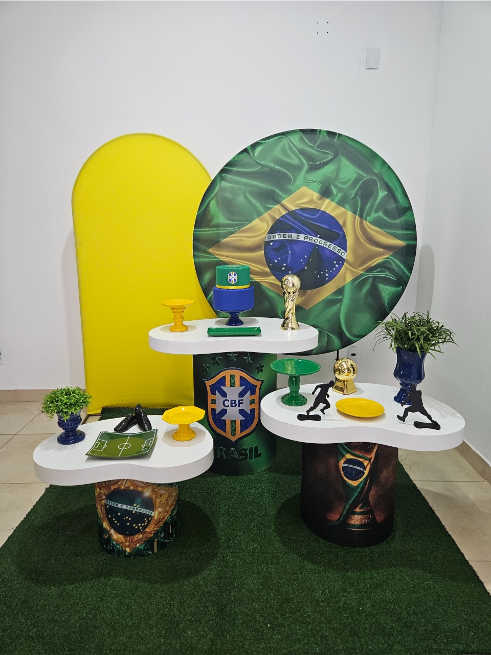 Kit Festa Facil M - Mesas Organicas - Brasil - DecorFest