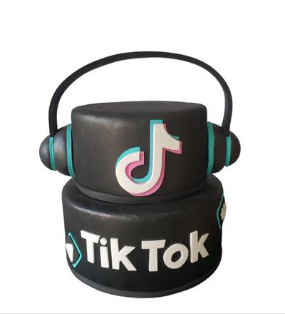 Bolo Tik Tok - DecorFest