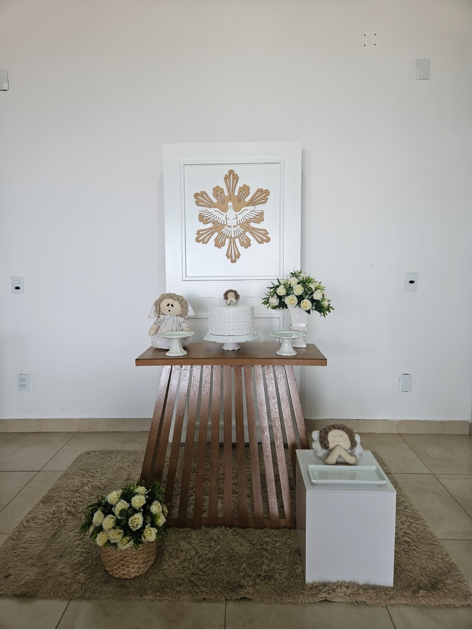 Kit Batizado - Anjinho Tecido Com Cubo Branco - DecorFest