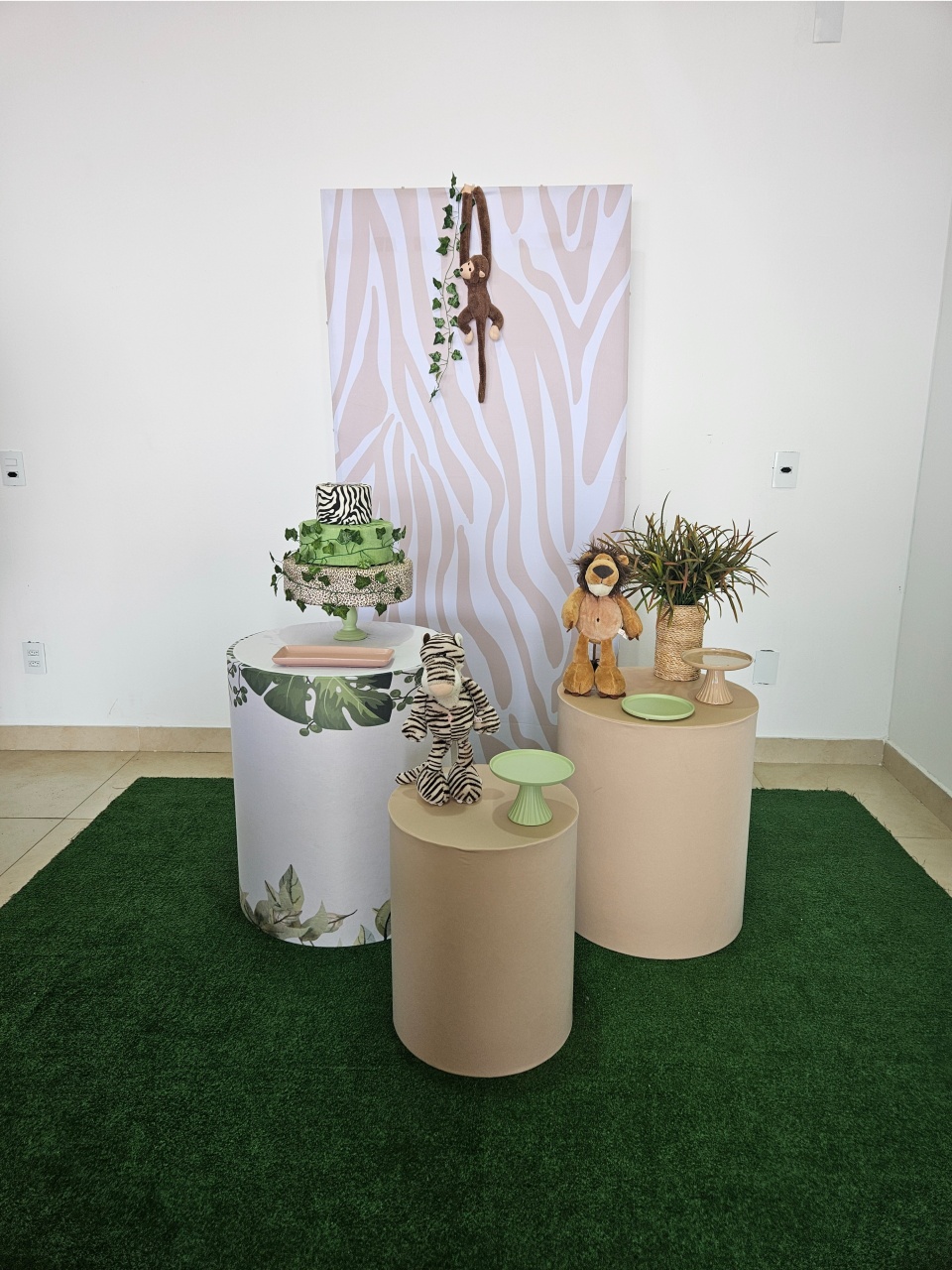 Kit Festa Facil P - Safari 1 - Painel Zebra - DecorFest