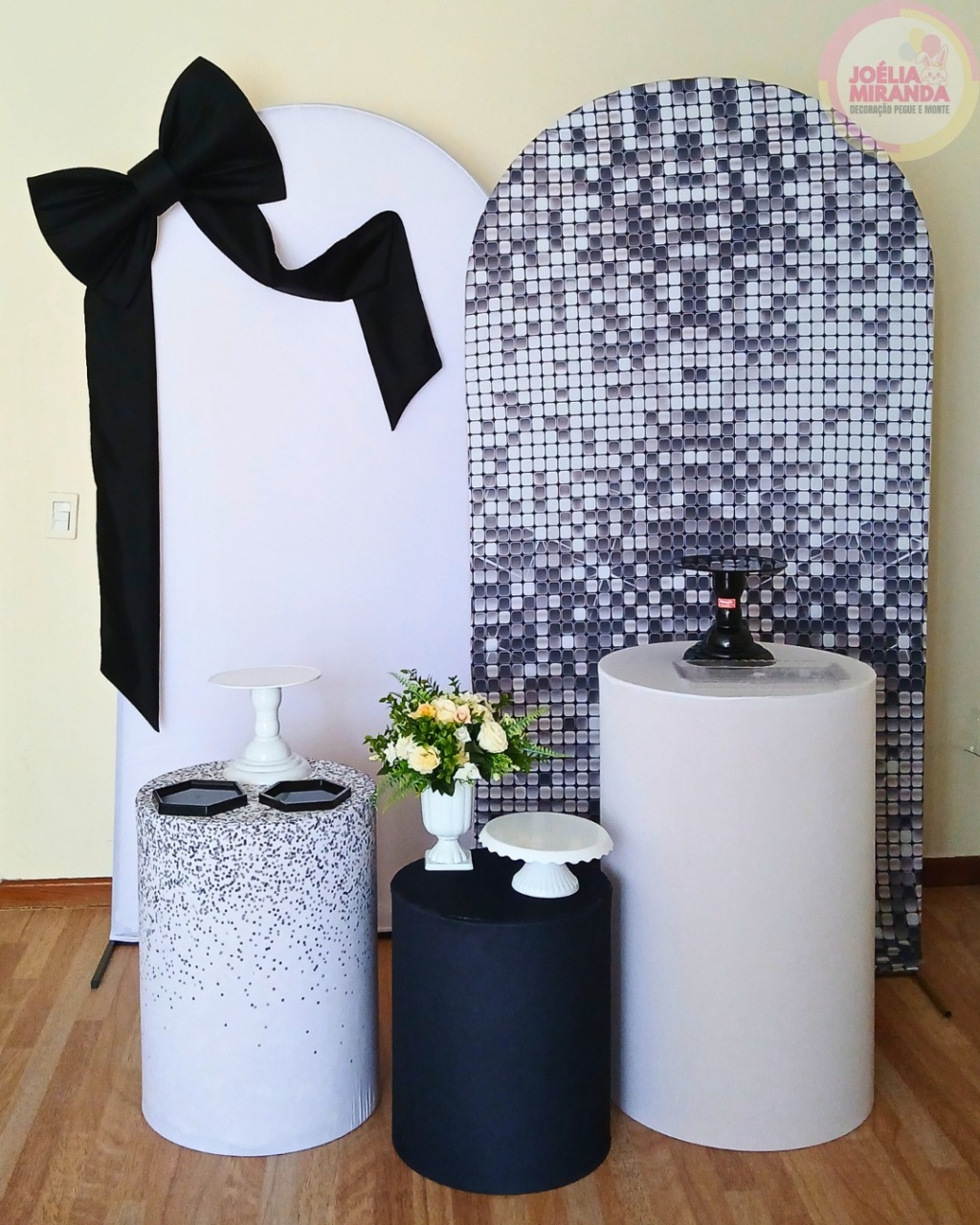 C000064 - Aniversário (Preto E Branco) - JoéliaMirandaDecora