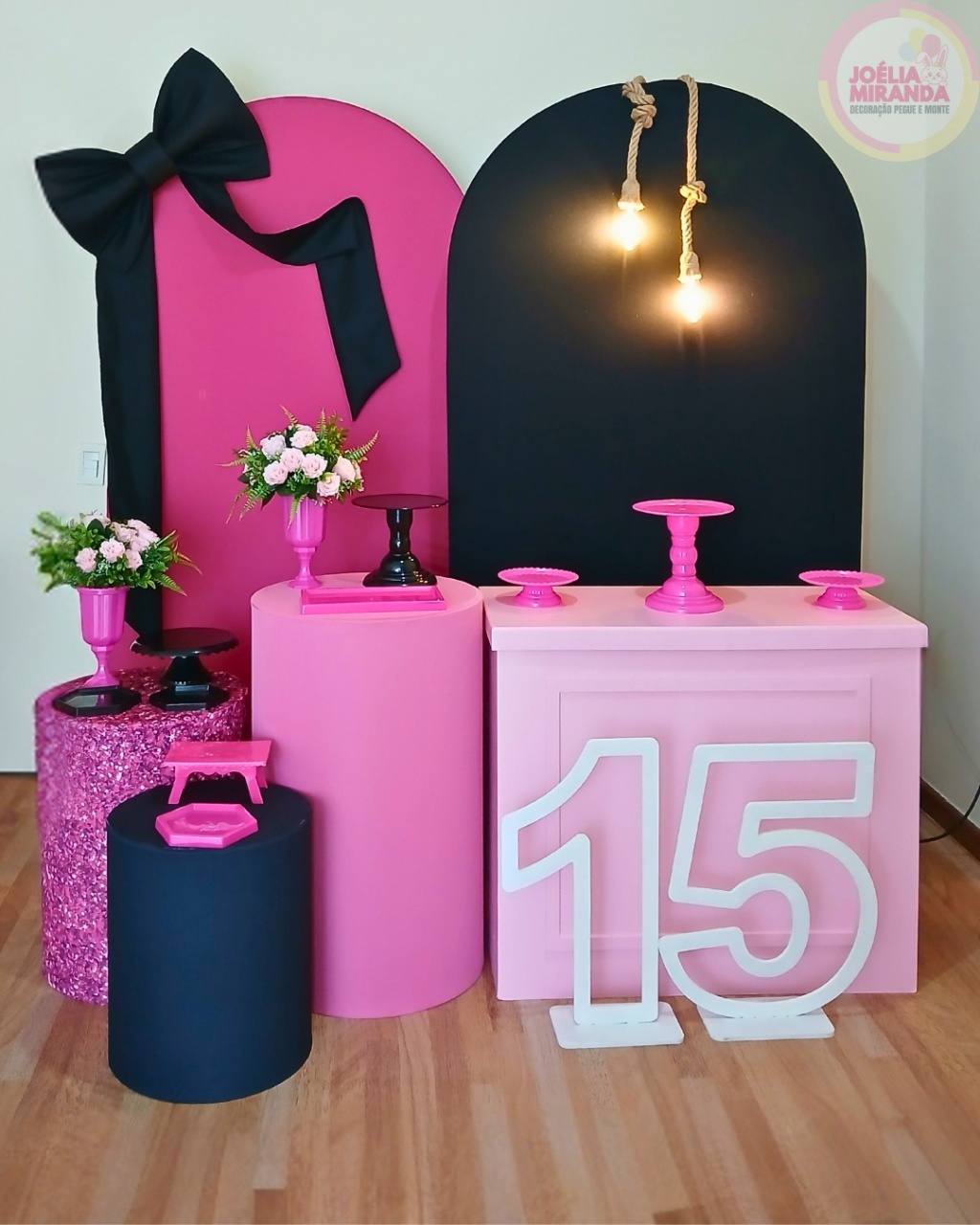 C000057 - 15 Anos + Luminária (Preto / Pink)  - JoéliaMirandaDecora