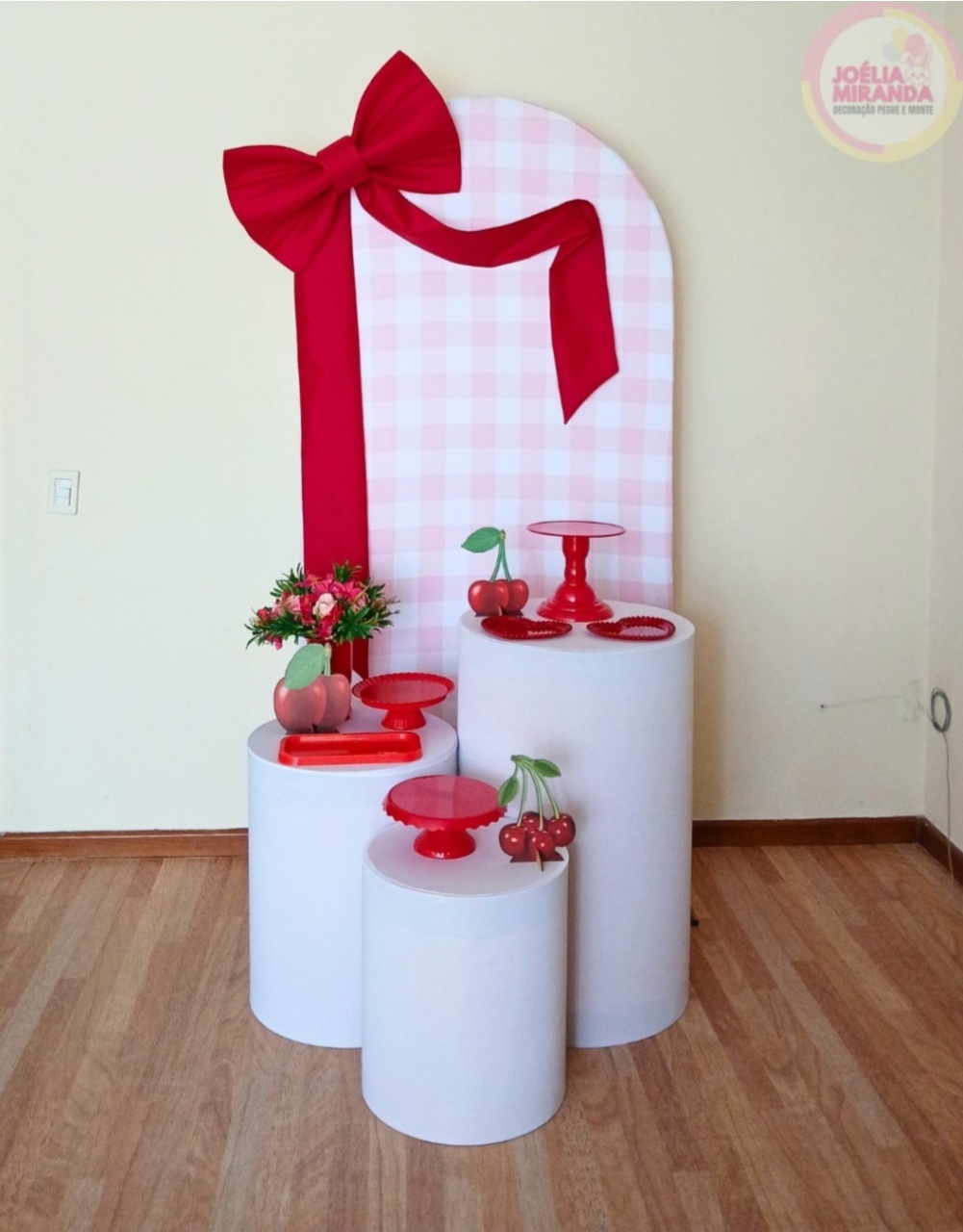 C000112- Composição Xadrez Rosa Com Branco / Cereja / Cerejinha - JoéliaMirandaDecora