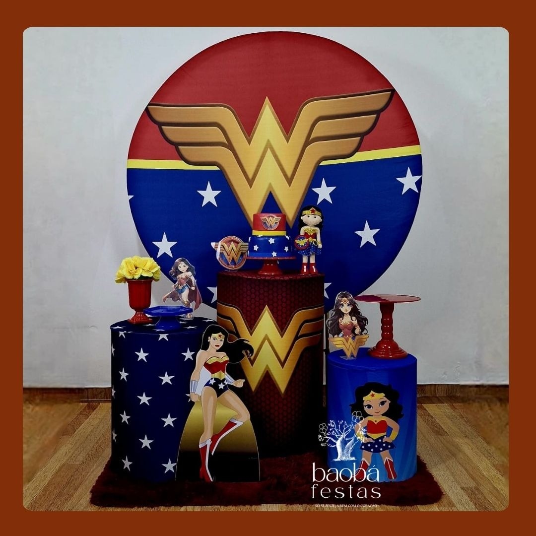 Mulher Maravilha (162) - Kit Ouro (+Tapete Peludo + Totem)  - Baobafestas