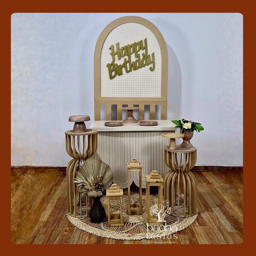 Composição - Mesa Boho - Painel 2X1 Ripado Mdf + Lamparinas + Placa Happy Birthday - Baobafestas