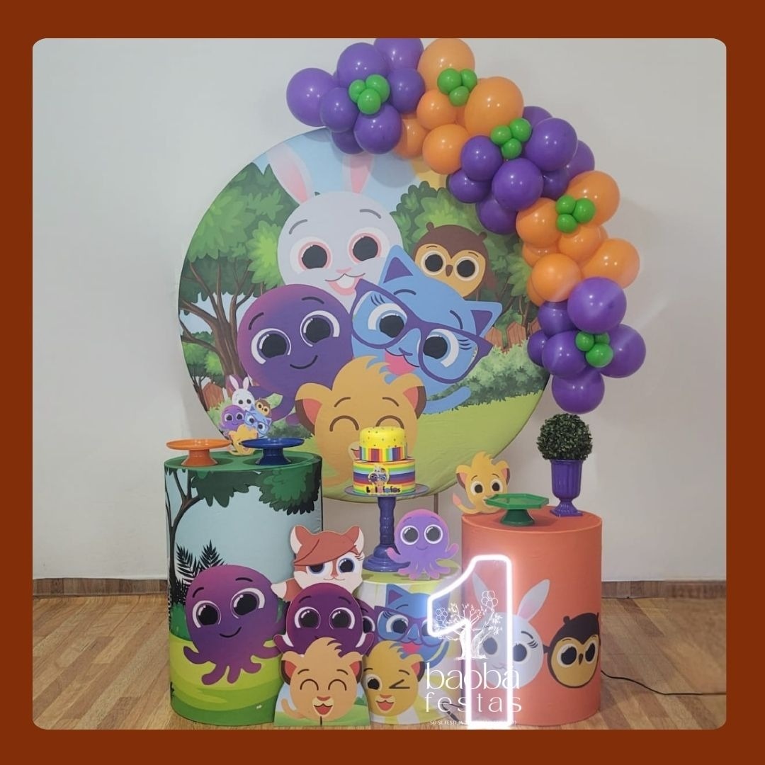 Kit Ouro - Bolo Fofos Tradicional + Totem de Chão + Idade Em Led - Sem Balões - Baobafestas