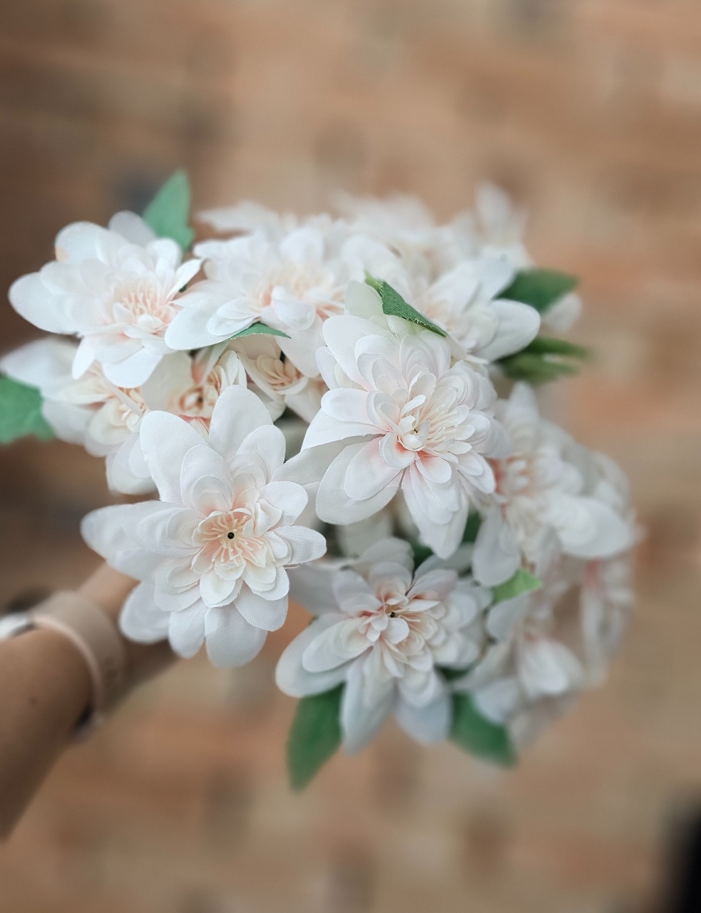Arranjo Flores Brancas P - Cuca Maluca Festas