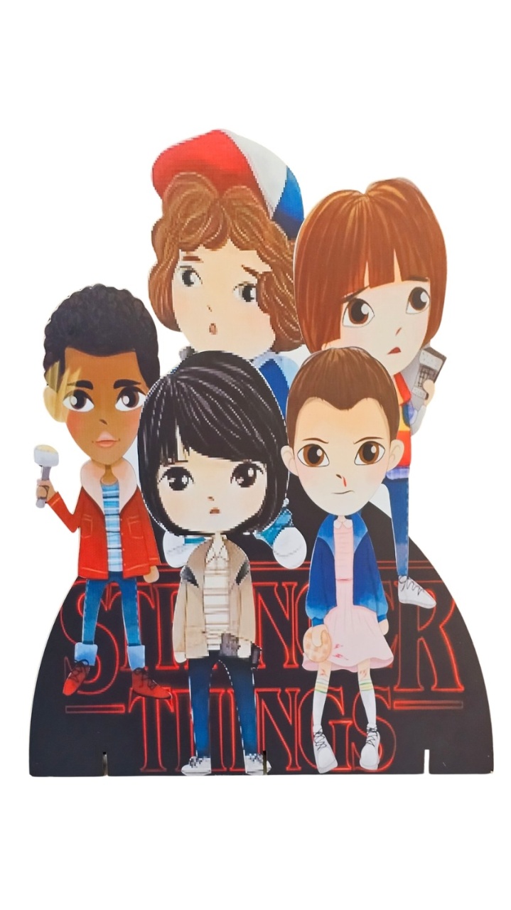 Stranger Things - Display de Chão - Cuca Maluca Festas