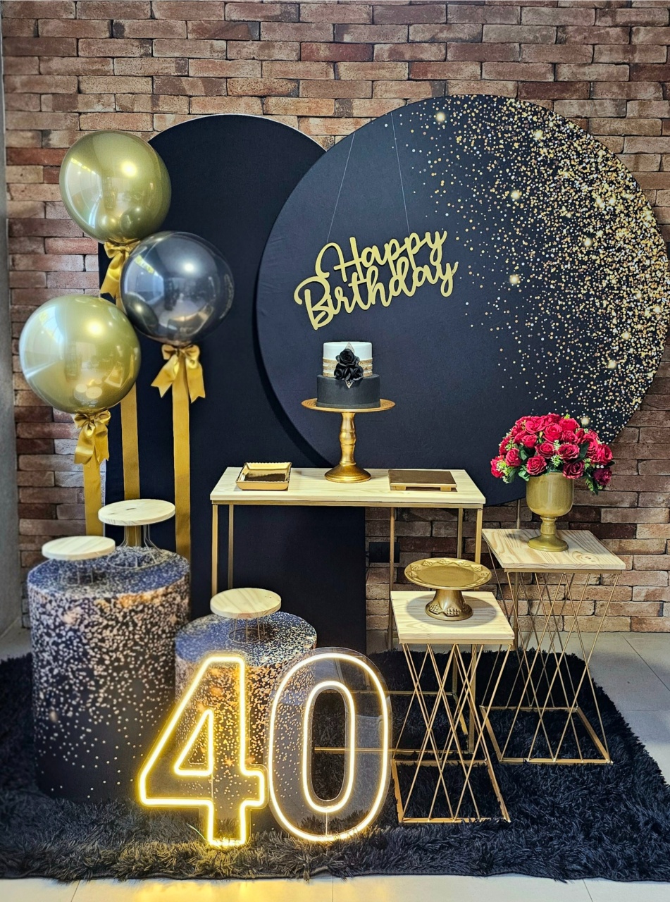 Kit Adulto Preto E Dourado Luxo - Cuca Maluca Festas