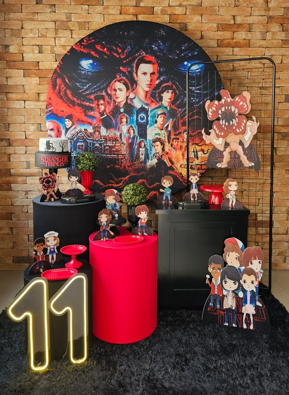Stranger Things - Kit 3 Ouro - Cuca Maluca Festas