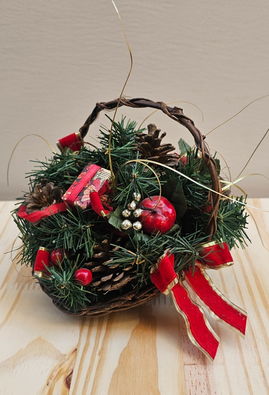 Cestinha Arranjo de Natal - Cuca Maluca Festas