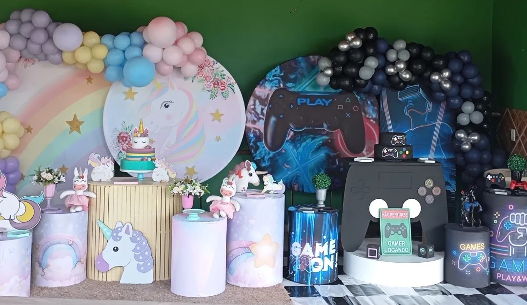 Duplas 01 - a Bela e a Fera Locação de decorações e brinquedos