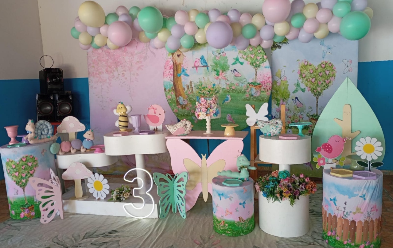 Jardim 03 - a Bela e a Fera Locação de decorações e brinquedos