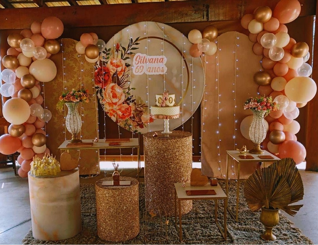Adulto Rose Luxo 1 - a Bela e a Fera Locação de decorações e brinquedos