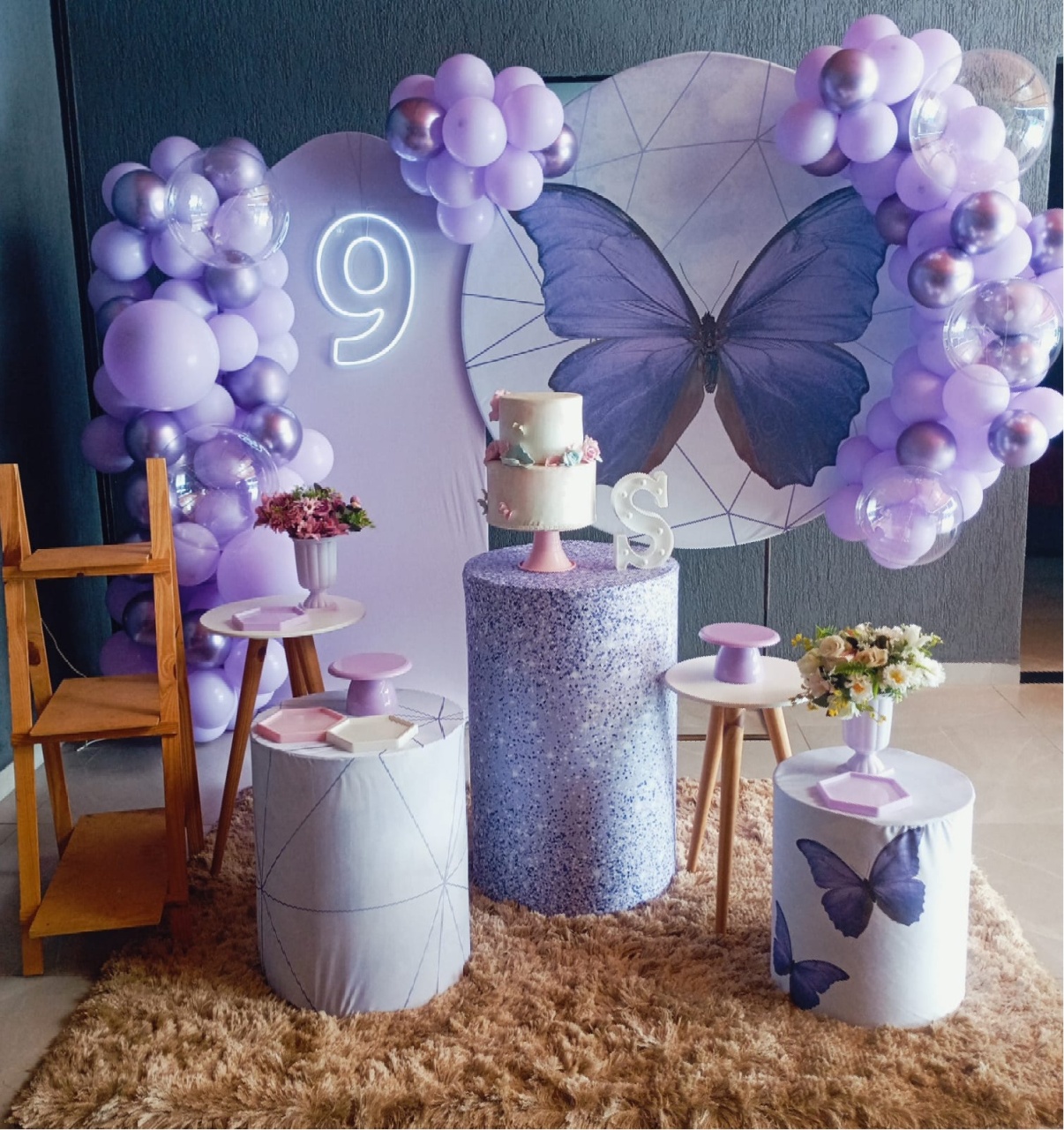 Borboletas 02 - a Bela e a Fera Locação de decorações e brinquedos