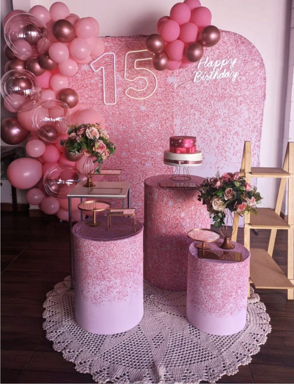 15 Anos 06 - a Bela e a Fera Locação de decorações e brinquedos