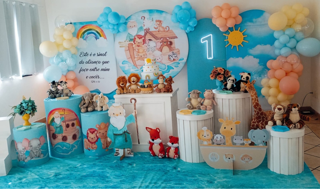 Arca de Noé  - a Bela e a Fera Locação de decorações e brinquedos