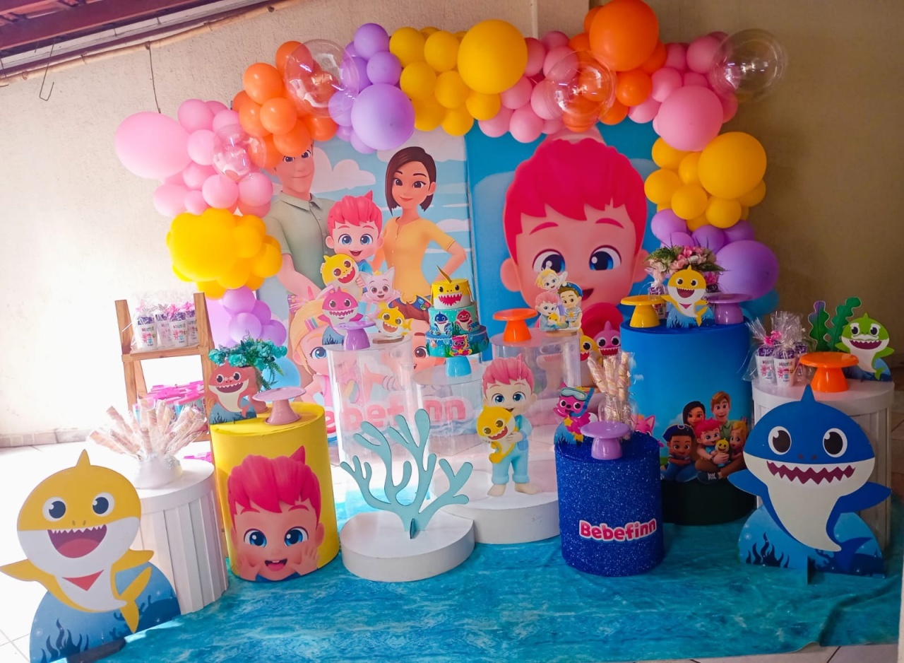 Bebeffin - a Bela e a Fera Locação de decorações e brinquedos