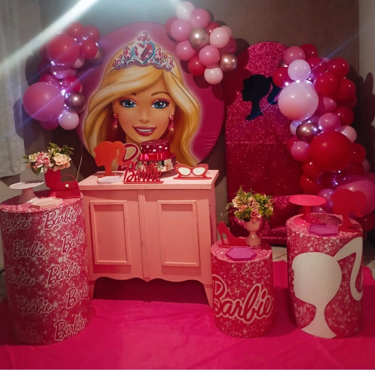 Barbie 06 - a Bela e a Fera Locação de decorações e brinquedos